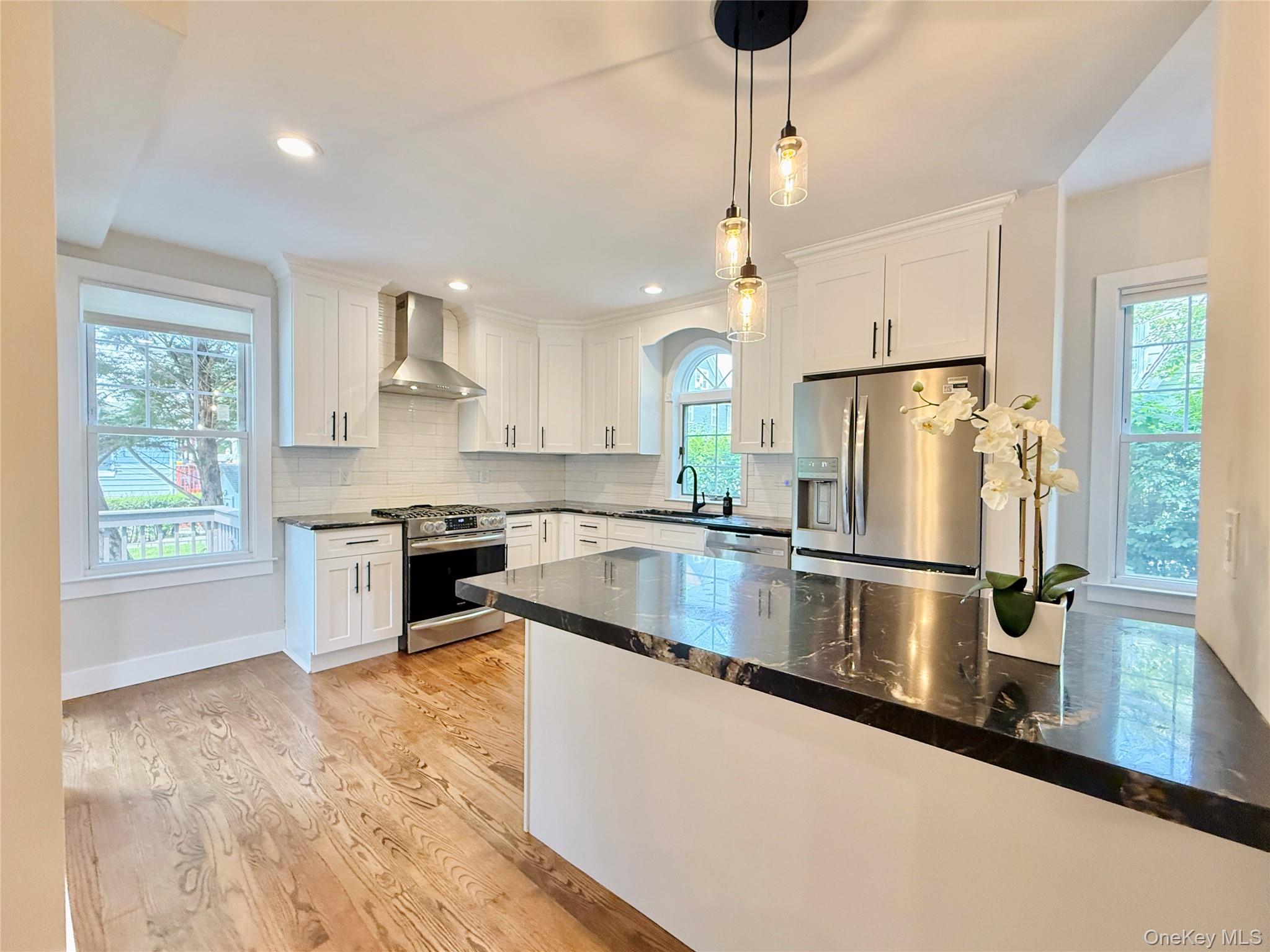 #16 photo, 374 King Street, Port Chester , NY 10573