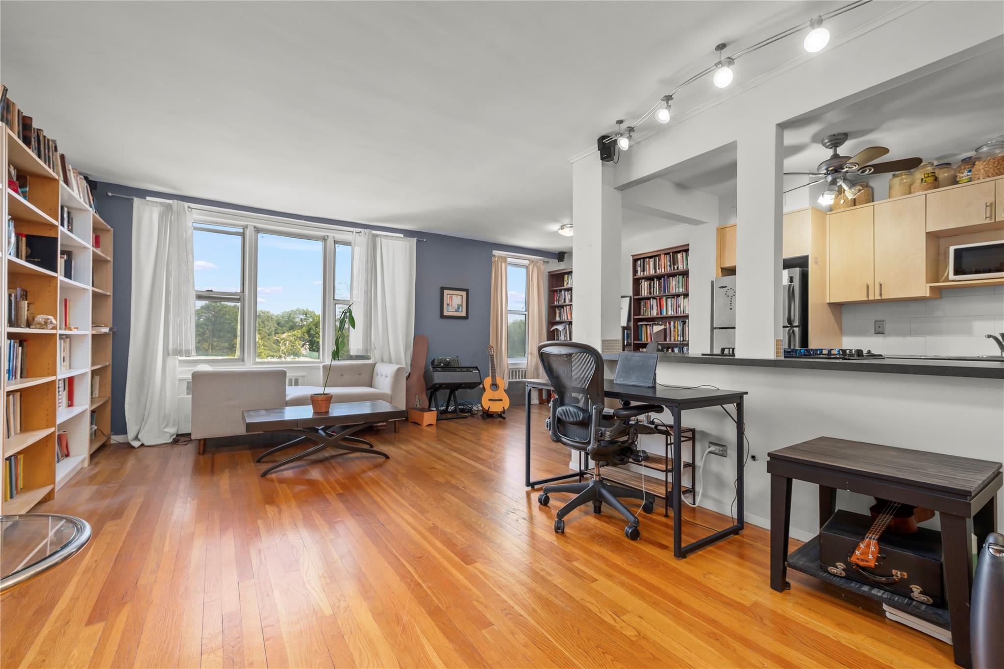 #1 photo, 5425 Valles Avenue, 布朗士 Bronx , NY 10471