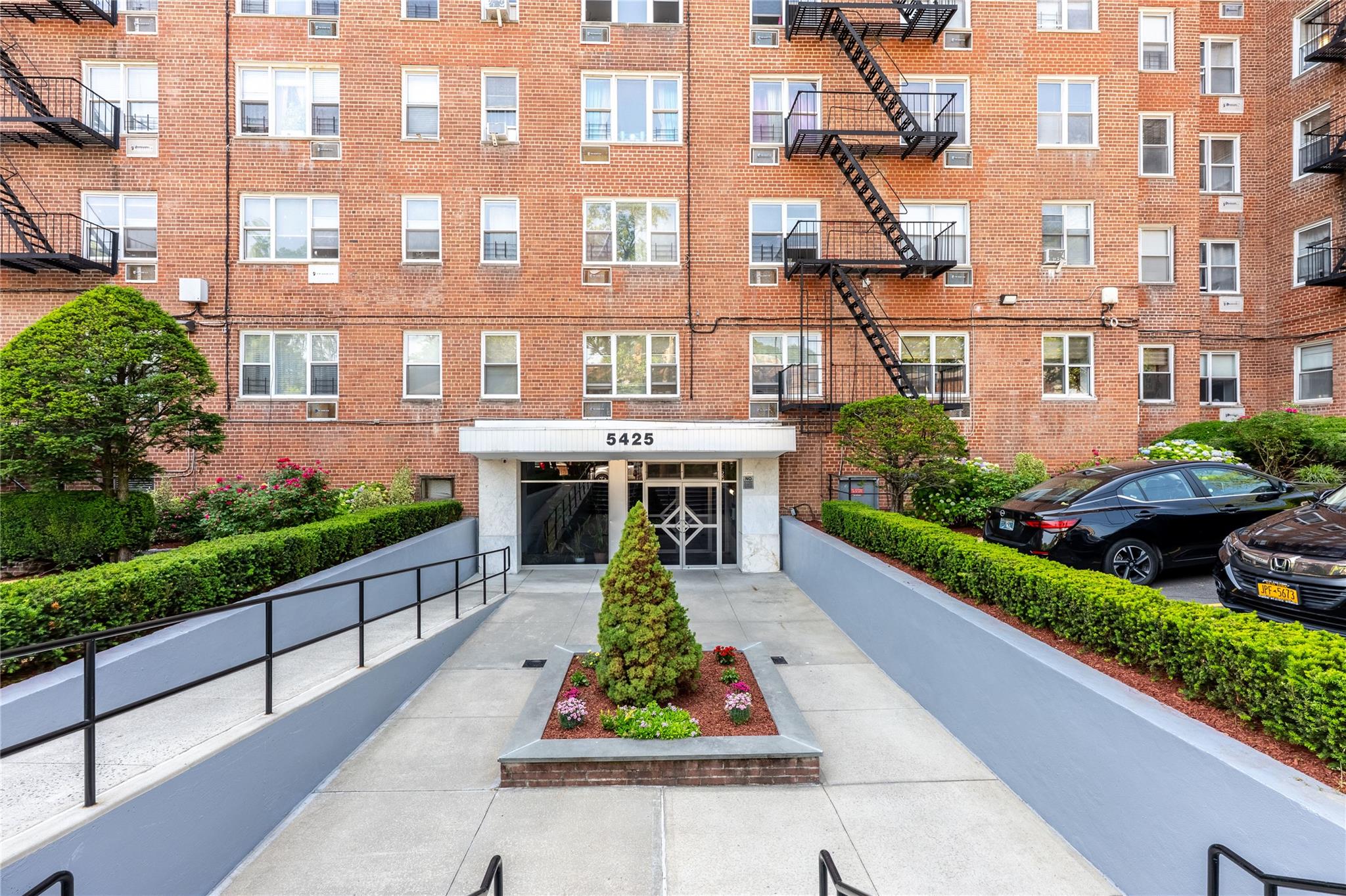 #10 photo, 5425 Valles Avenue, ブロンクス区 Bronx , NY 10471