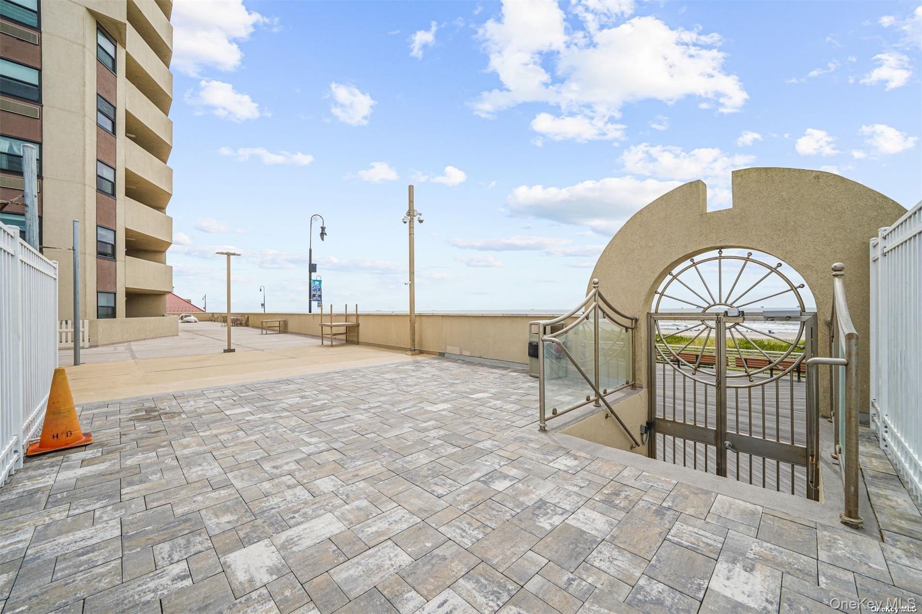 #3 photo, 360 Shore Road, ナッソー郡 Long Beach , NY 11561