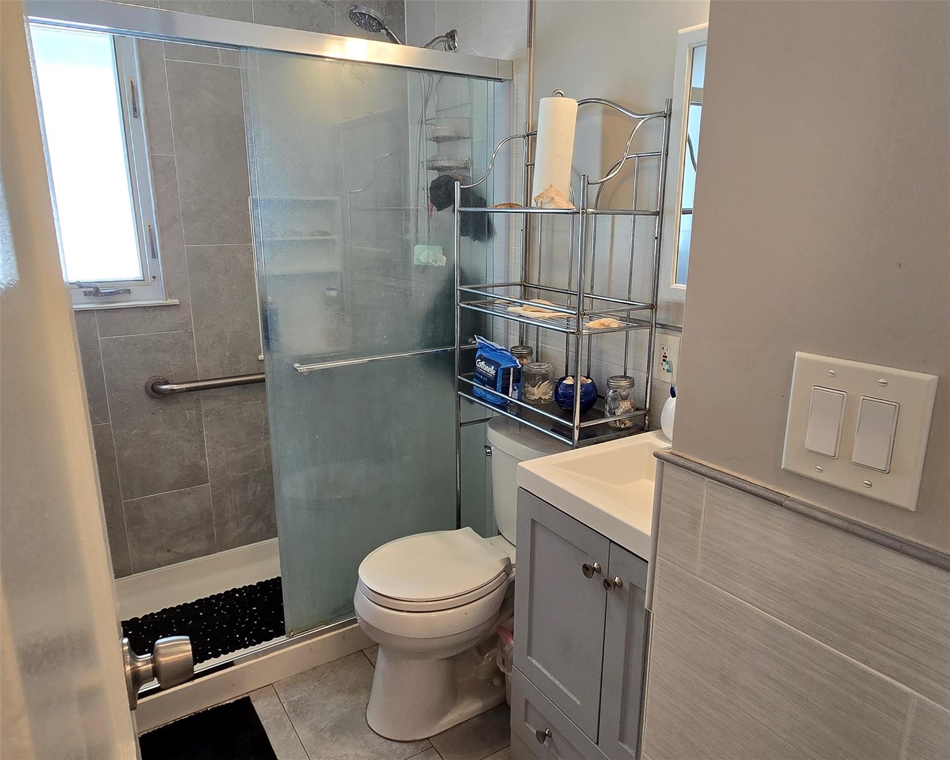 #15 photo, 734 Dauntless Parkway, ナッソー郡 Elmont , NY 11003