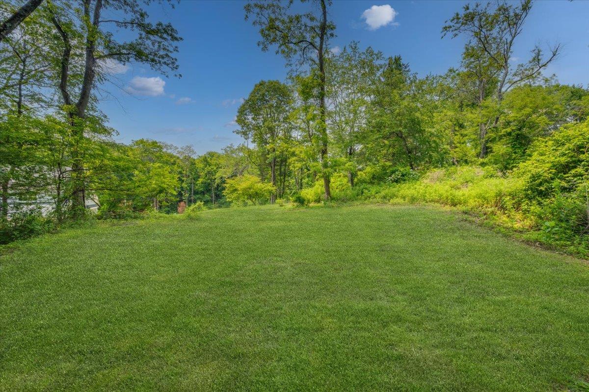 #7 photo, 63 Buckout Road, West Harrison , NY 10604