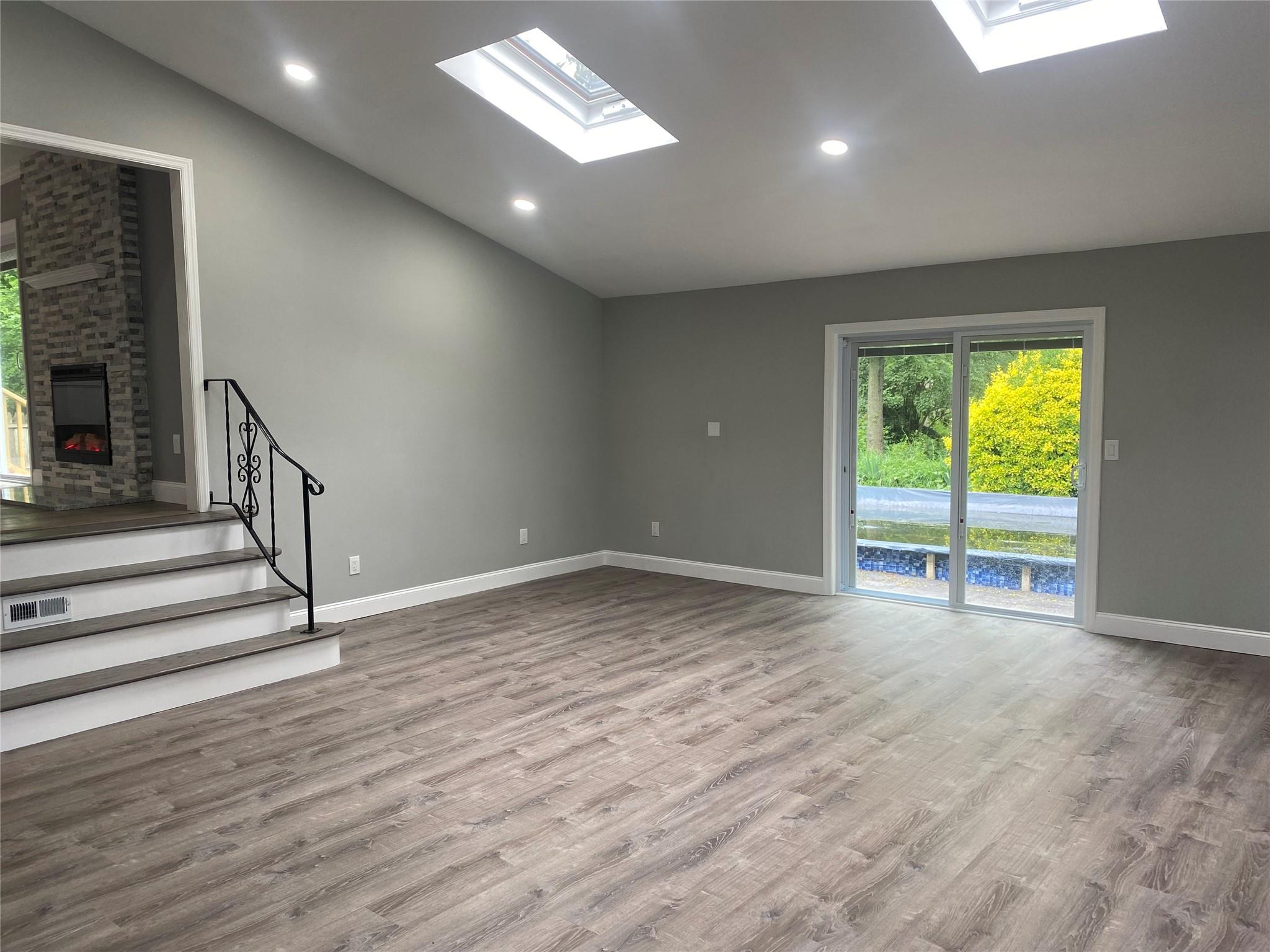 #12 photo, 95 Muncie Road, サフォーク郡 West Babylon , NY 11704