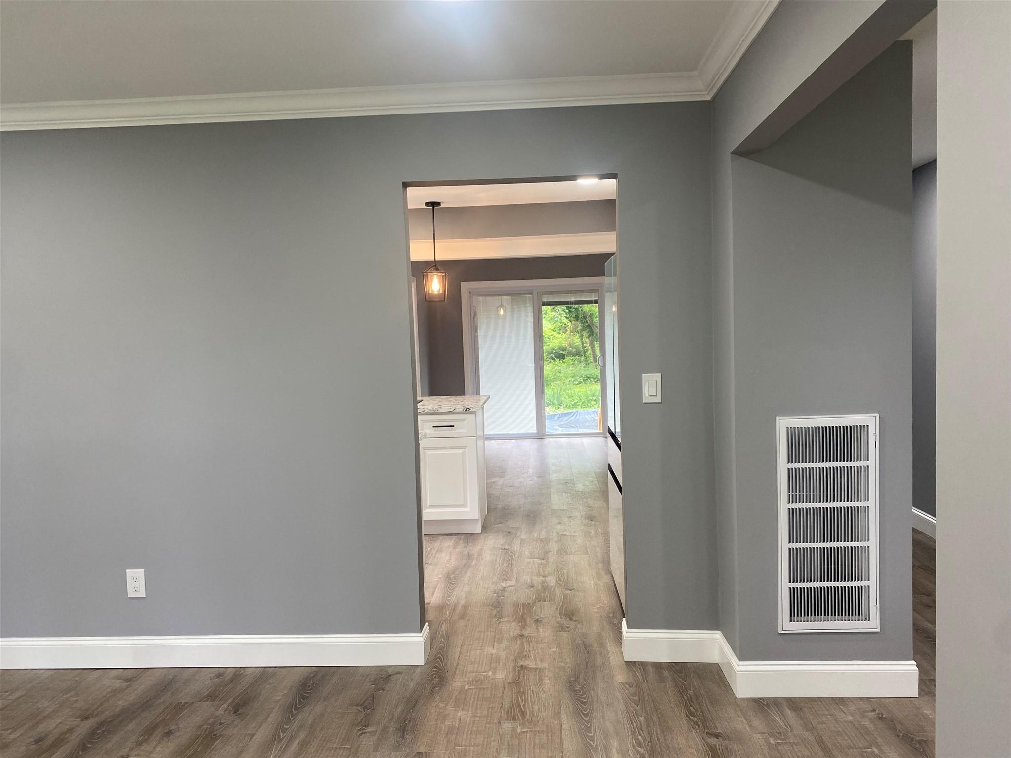 #14 photo, 95 Muncie Road, サフォーク郡 West Babylon , NY 11704