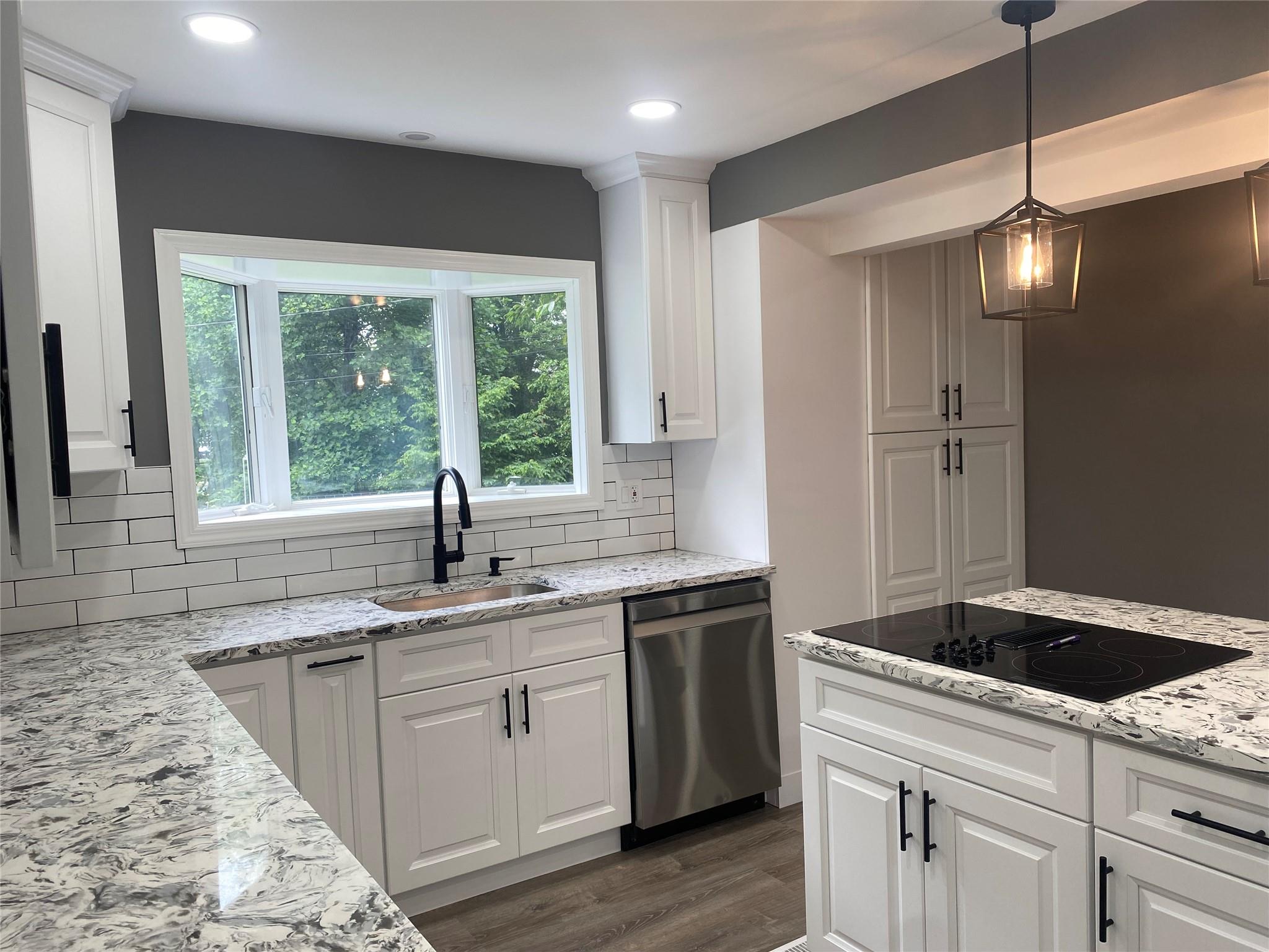 #20 photo, 95 Muncie Road, サフォーク郡 West Babylon , NY 11704