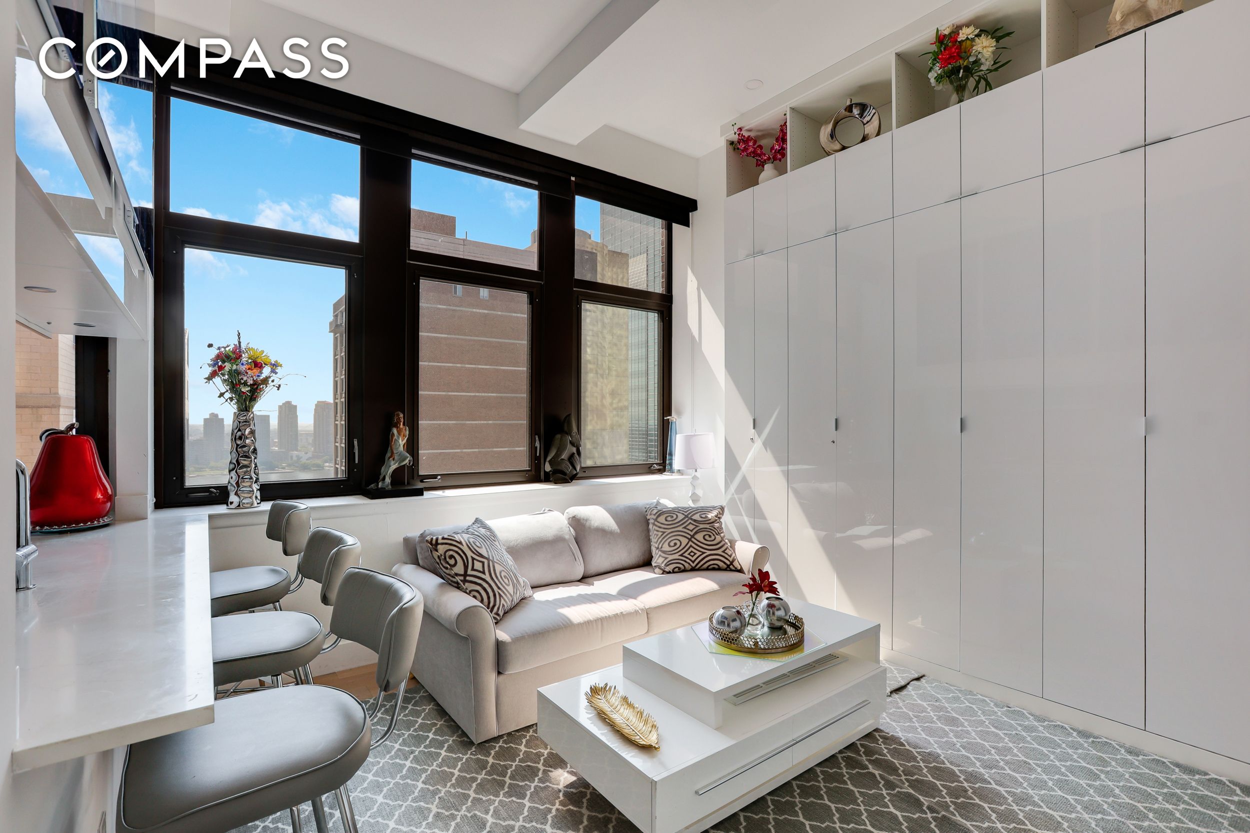 #5 photo, 310 E 46th Street, マンハッタン Midtown East , NY 10017