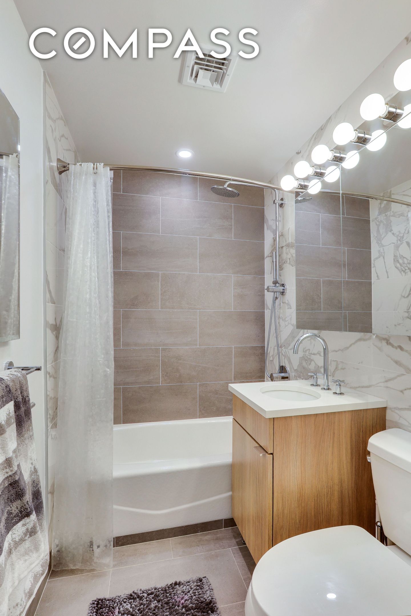 #8 photo, 310 E 46th Street, マンハッタン Midtown East , NY 10017