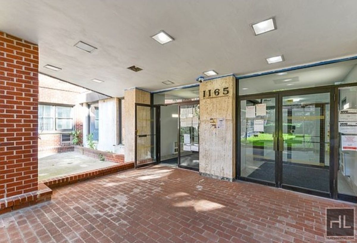 #6 photo, 1165 E 54th Street, ブルックリン区 Flatlands , NY 11234