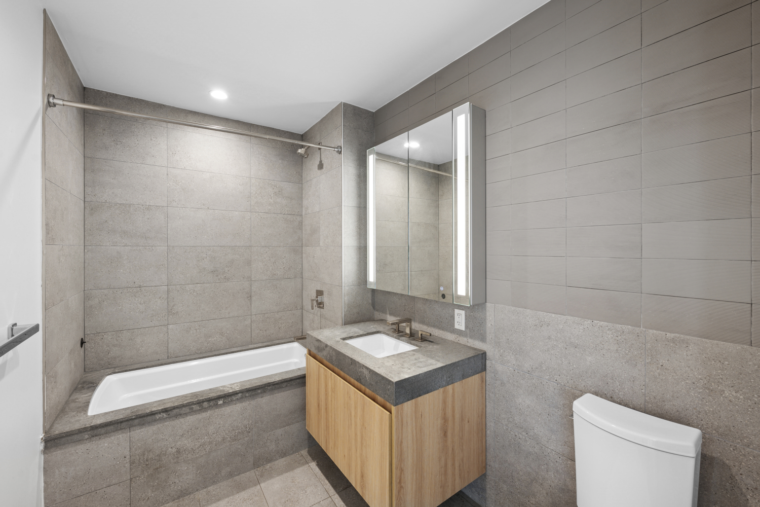 #7 photo, 24-16 QUEENS Plaza S, クイーンズ区 Long Island City , NY 11101