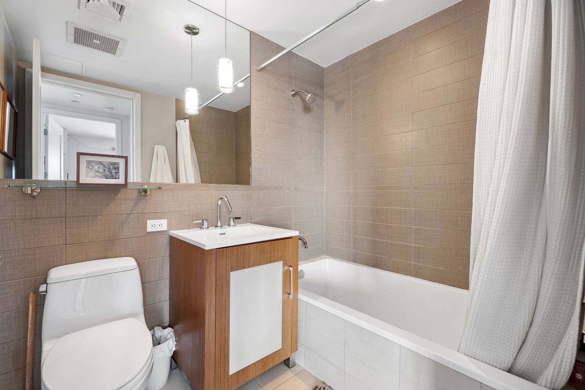 #11 photo, 125 N 10th Street, Williamsburg , NY 11249-1116