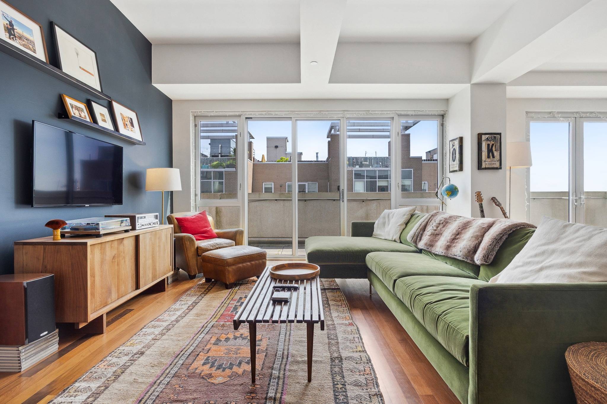 #4 photo, 125 N 10th Street, Williamsburg , NY 11249-1116