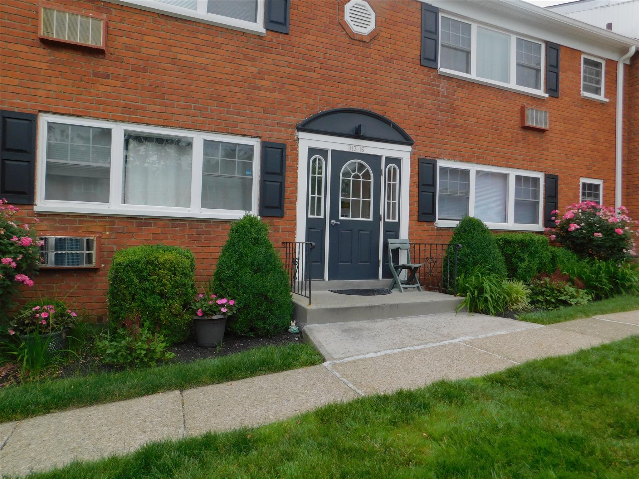 #1 photo, 1879 Crompond Road, Peekskill , NY 10566