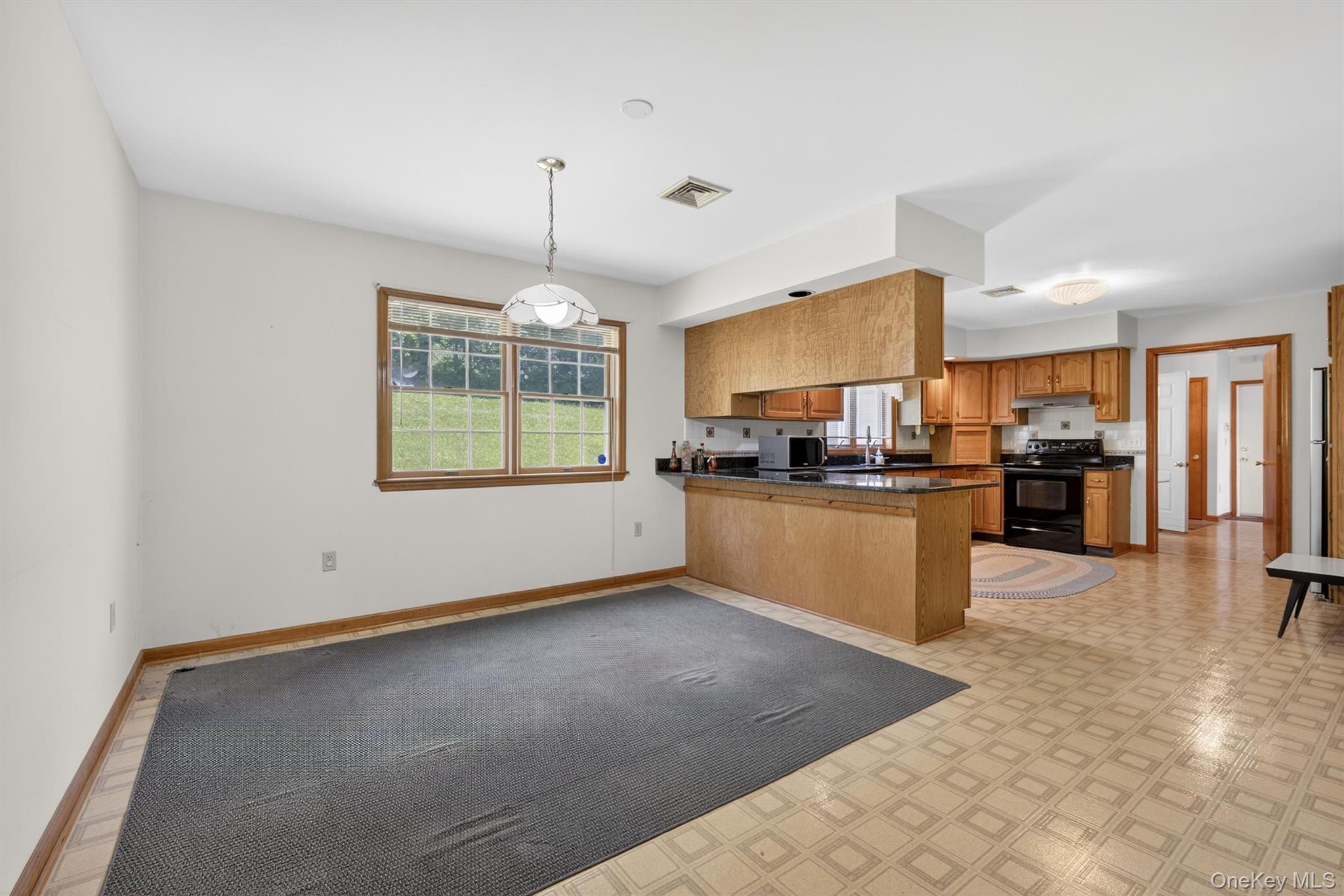 #11 photo, 561 Toleman Road, Rock Tavern , NY 12575