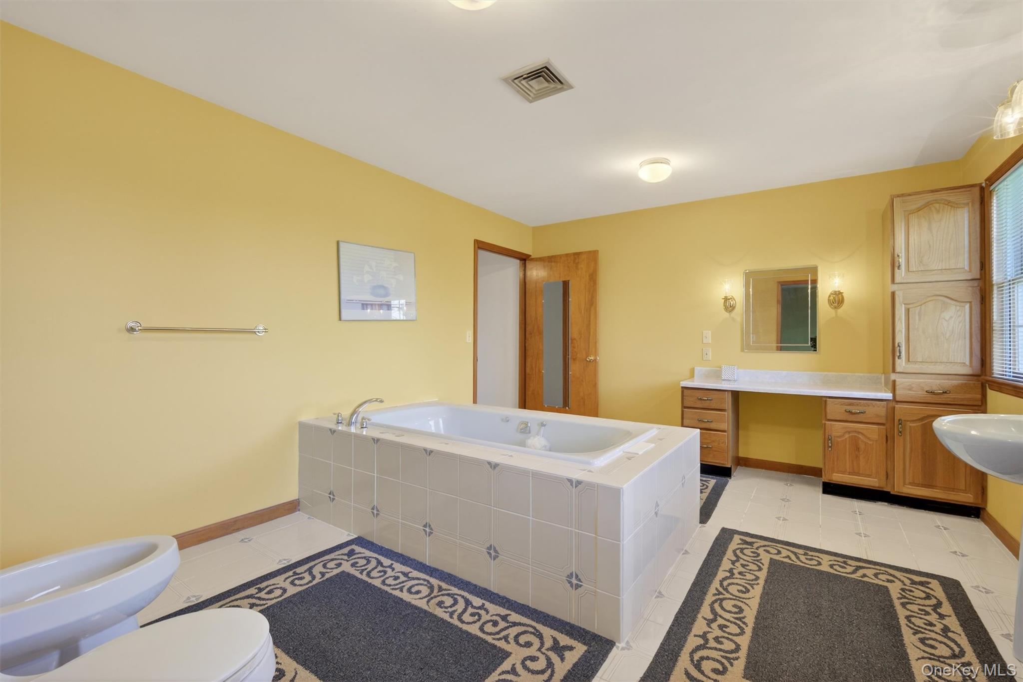 #17 photo, 561 Toleman Road, Rock Tavern , NY 12575