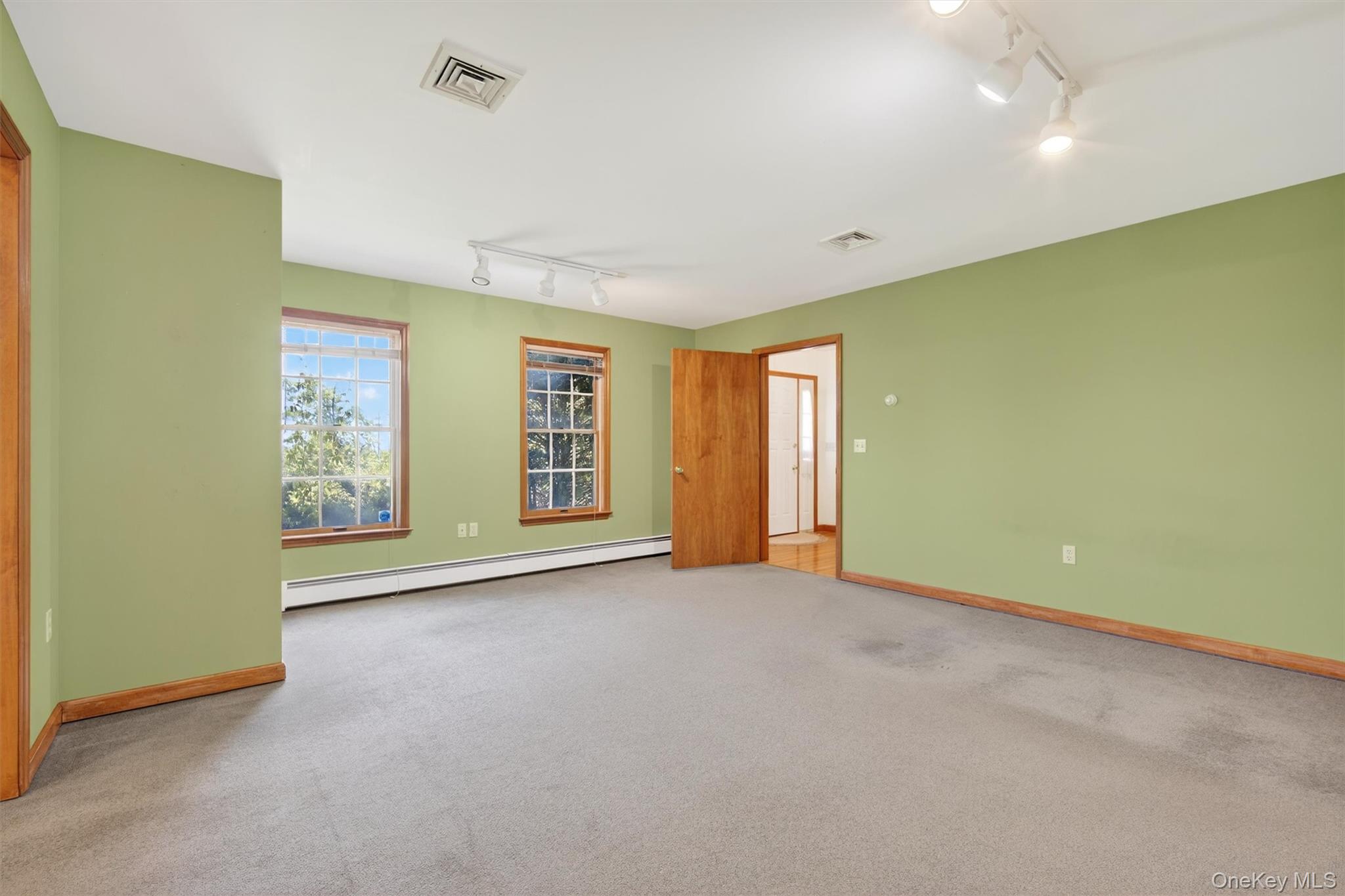 #18 photo, 561 Toleman Road, Rock Tavern , NY 12575