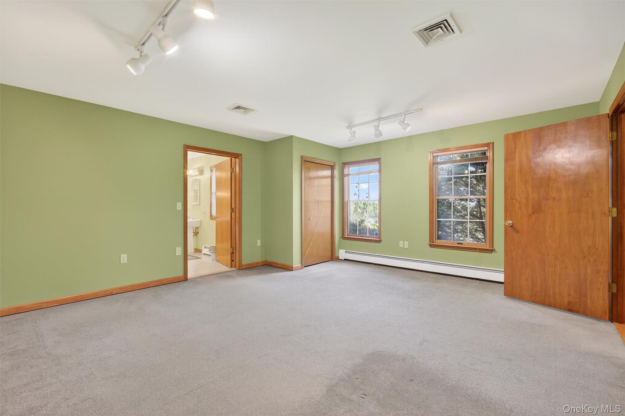 #19 photo, 561 Toleman Road, Rock Tavern , NY 12575