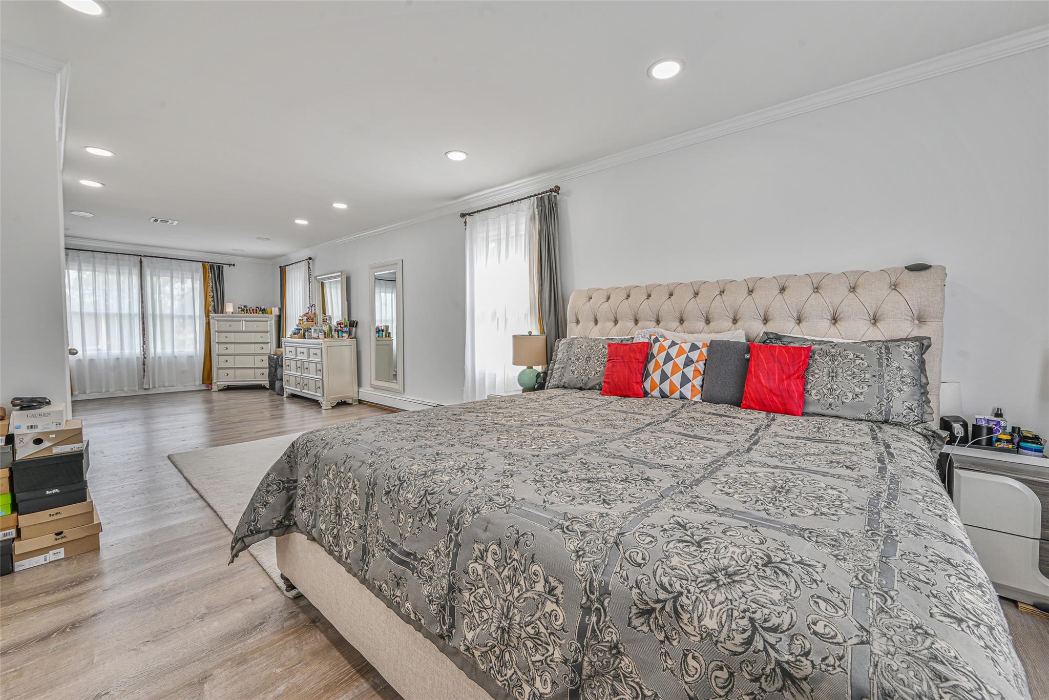 #13 photo, 86 S Cabot Lane, Westbury , NY 11590