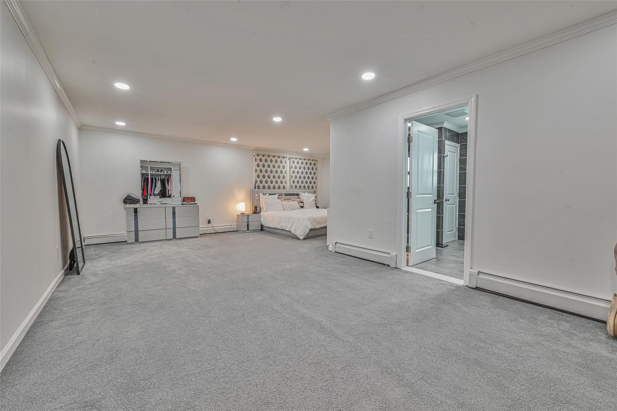 #14 photo, 86 S Cabot Lane, Westbury , NY 11590