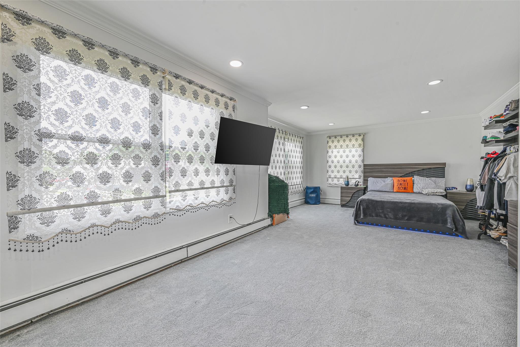 #17 photo, 86 S Cabot Lane, Westbury , NY 11590