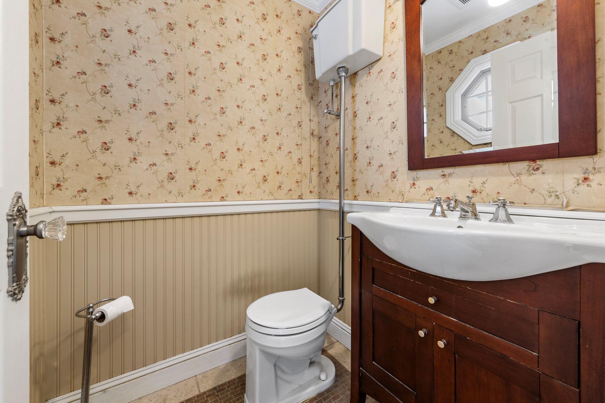 #13 photo, 25 Meadow Lane, サフォーク郡 Amityville , NY 11701