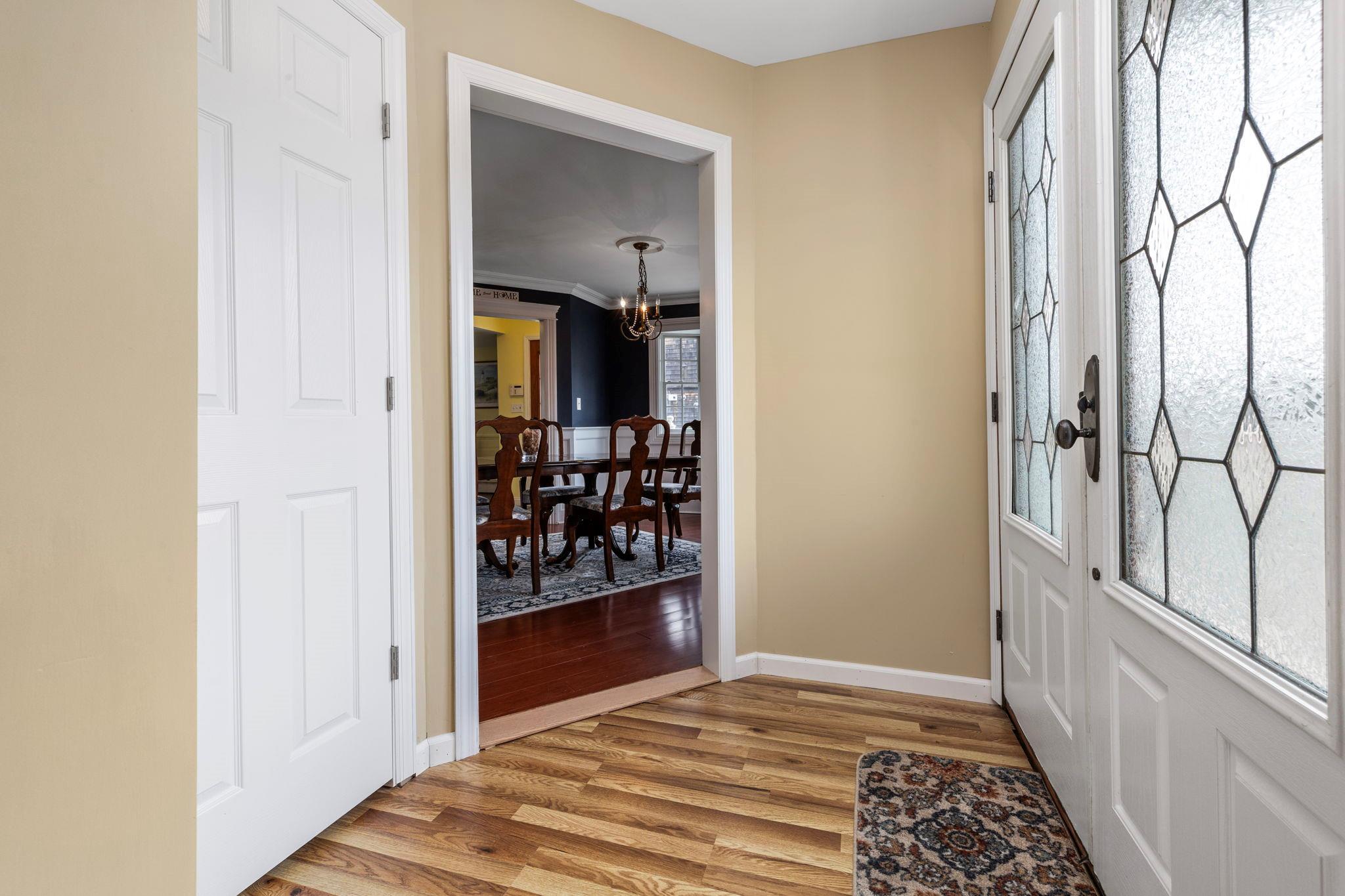 #5 photo, 25 Meadow Lane, サフォーク郡 Amityville , NY 11701