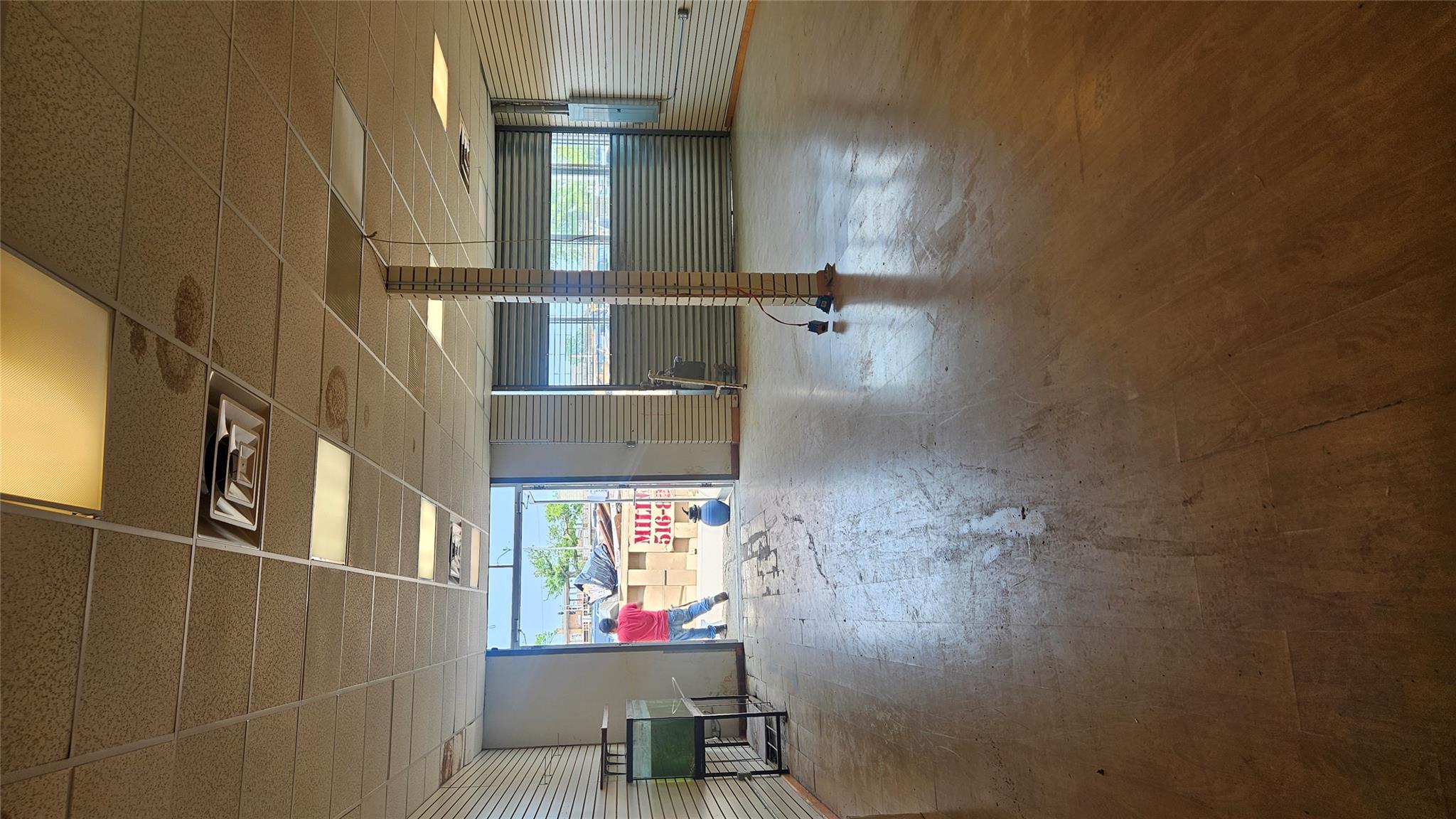 #15 photo, 38-40 Newton Blvd, ナッソー郡 Freeport , NY 11520