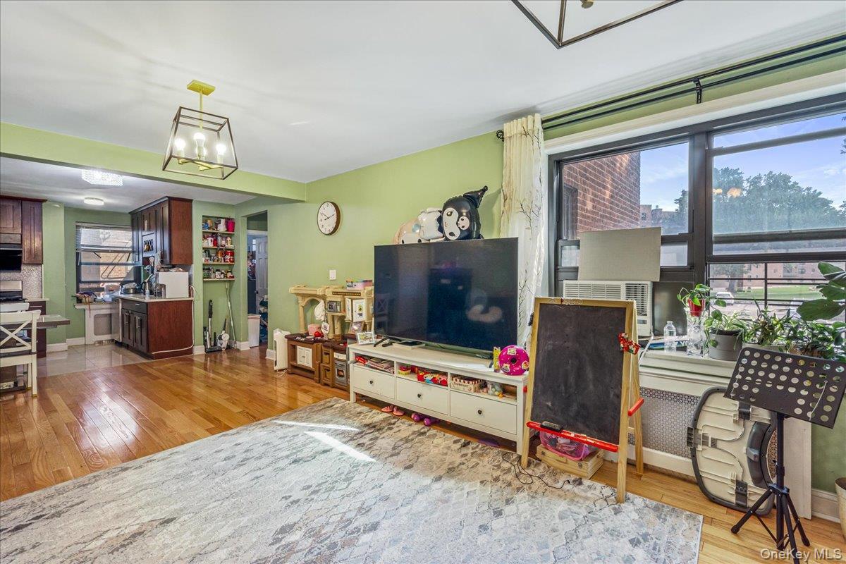 #16 photo, 75-15 210 Street, クイーンズ区 Bayside , NY 11364