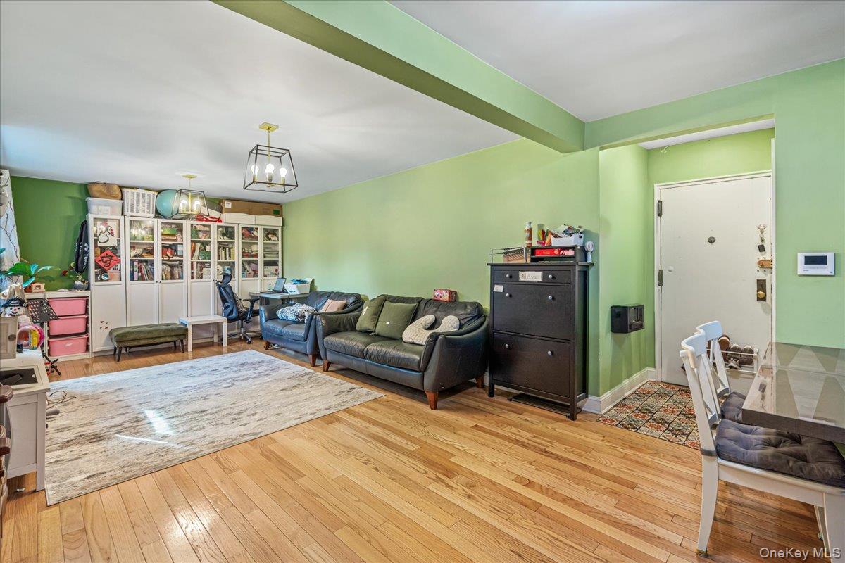 #4 photo, 75-15 210 Street, クイーンズ区 Bayside , NY 11364