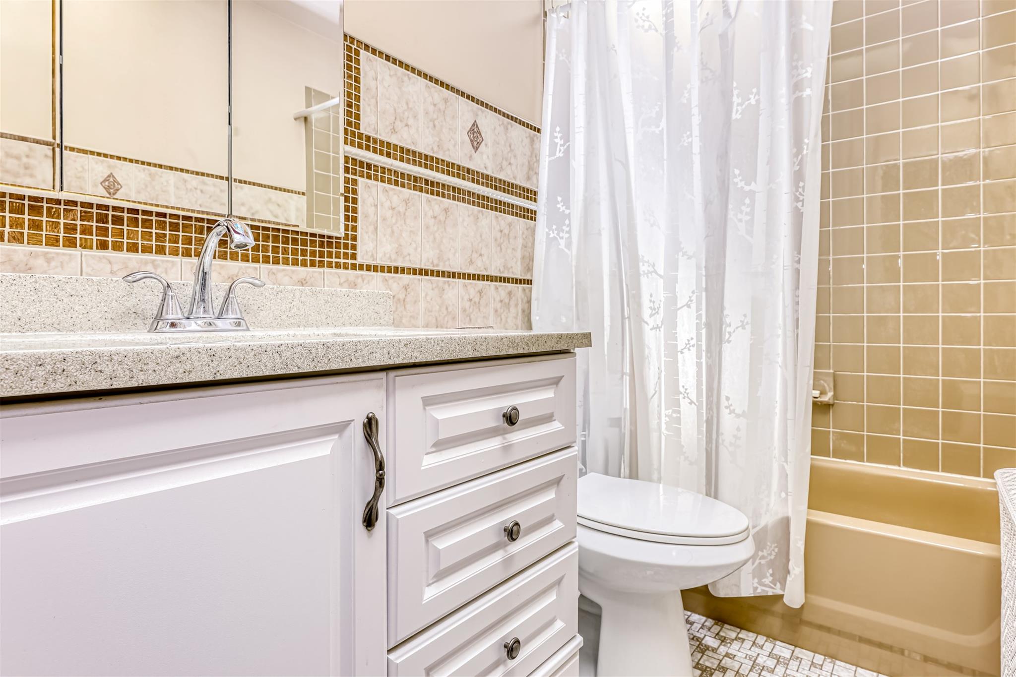 #13 photo, 1 Florence Court, Valley Cottage , NY 10989