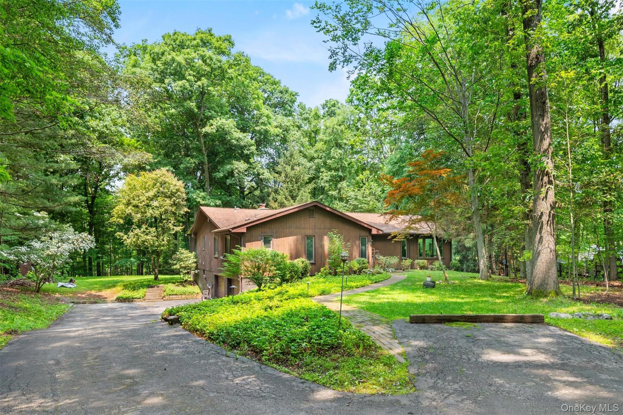 #1 photo, 99 Dogwood Road, Hopewell Junction , NY 12533