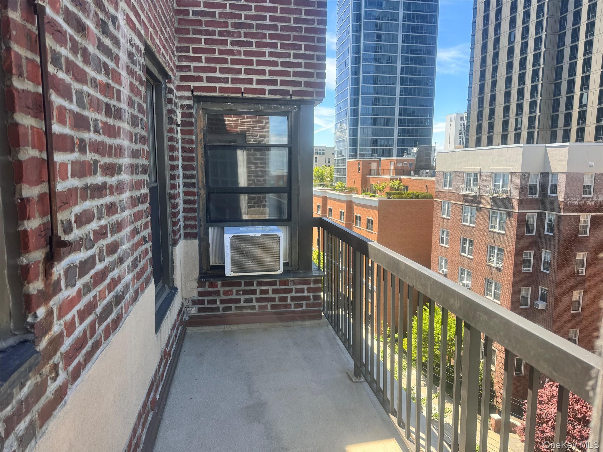 #6 photo, 30 Clinton Place, New Rochelle , NY 10801