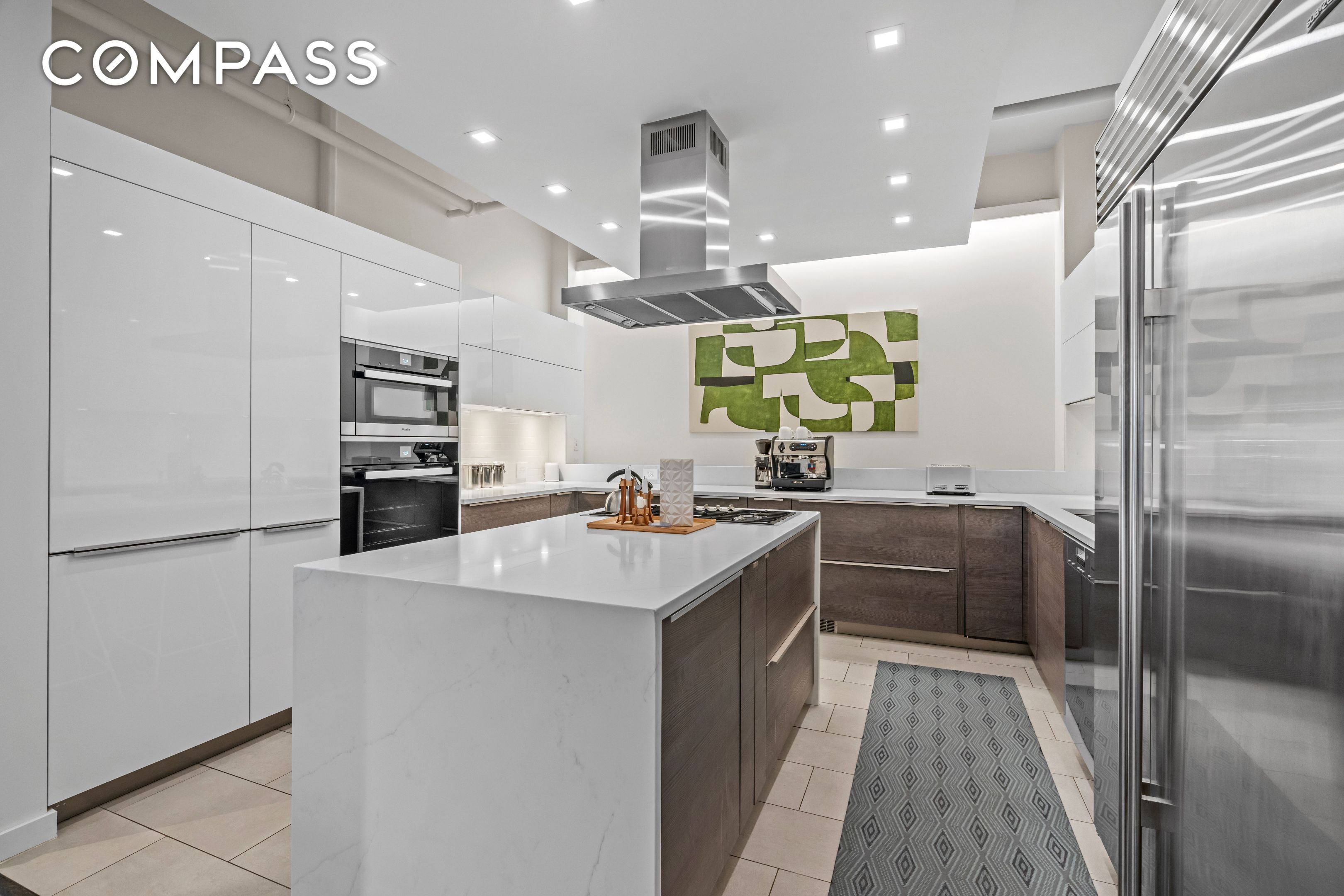 #14 photo, 335 W 38th Street, マンハッタン Hudson Yards , NY 10018