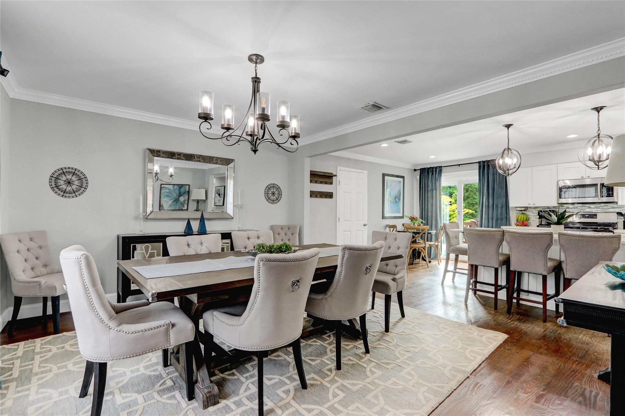 #10 photo, 2441 New York Avenue, Melville , NY 11747