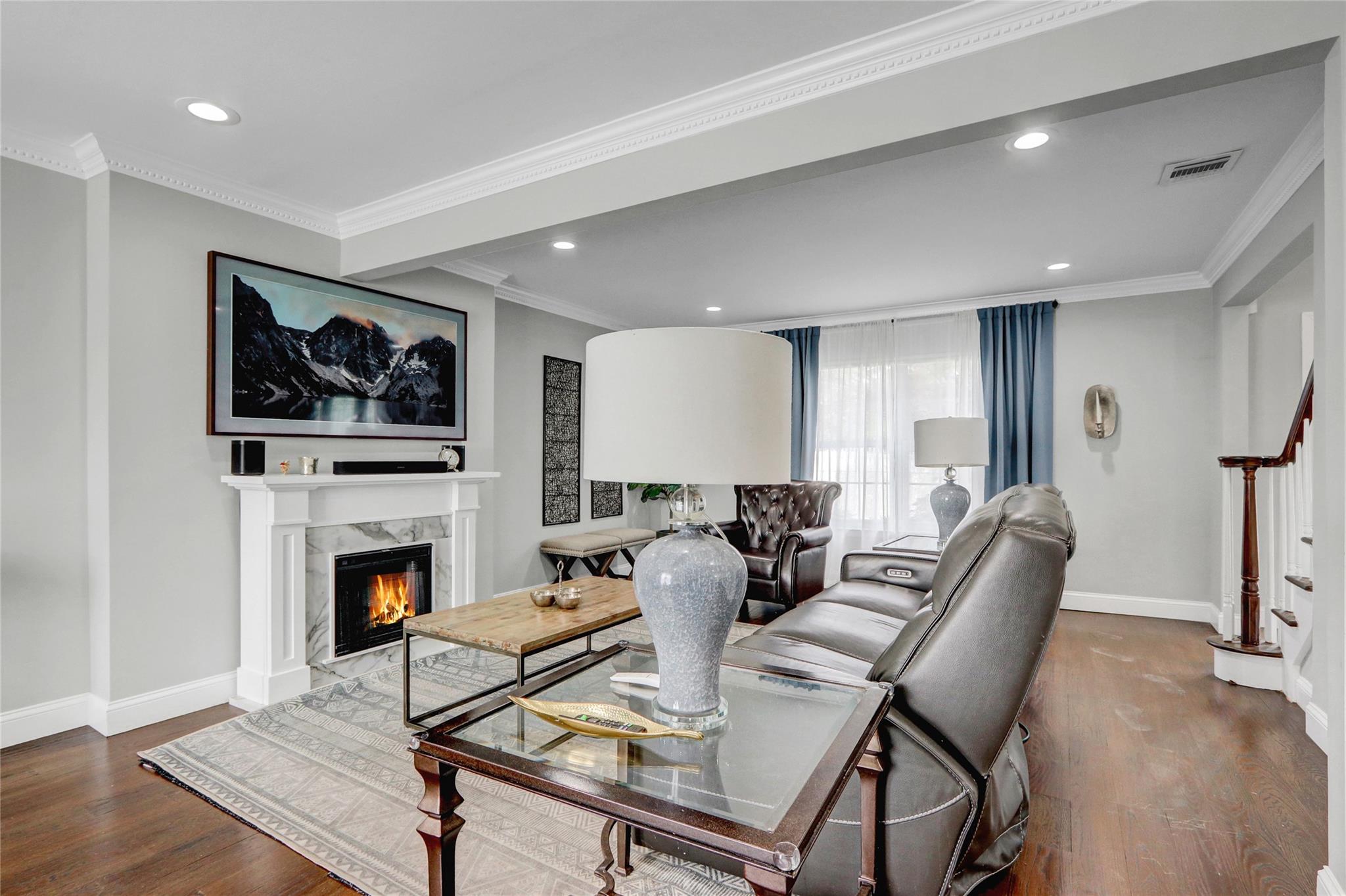 #8 photo, 2441 New York Avenue, Melville , NY 11747