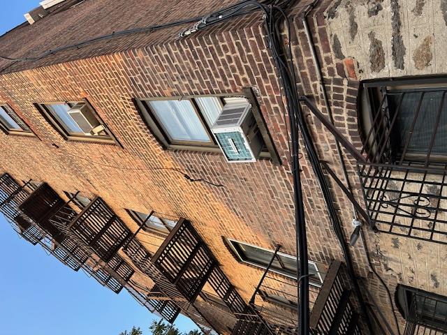 #4 photo, 2431 Crotona Avenue, ブロンクス区 Bronx , NY 10458