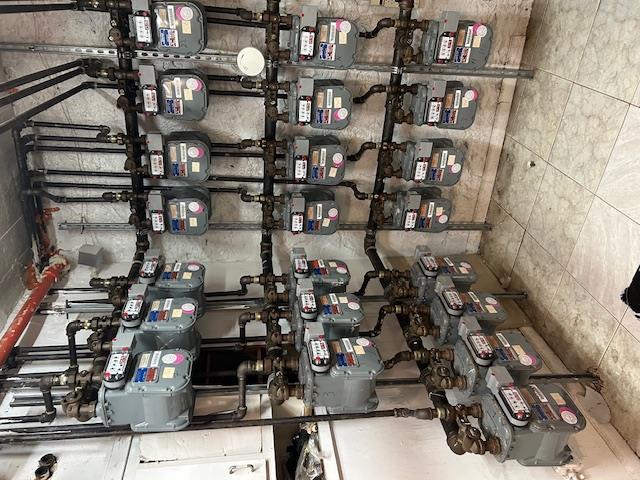 #7 photo, 2431 Crotona Avenue, ブロンクス区 Bronx , NY 10458