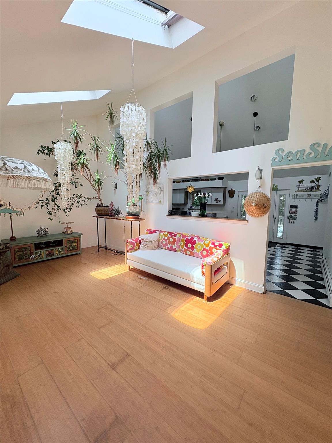 #3 photo, 257 Wavecrest Drive, Mastic Beach , NY 11951