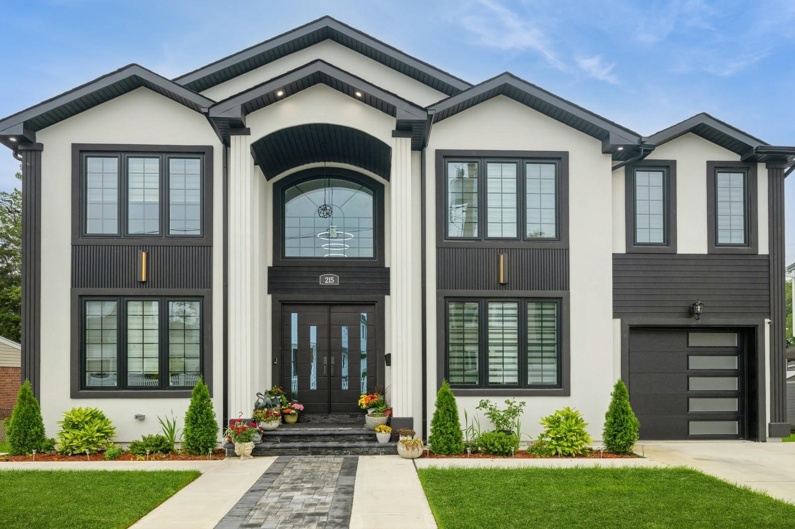 #2 photo, 215 Marguerite Ave, ナッソー郡 South Floral Park , NY 11001