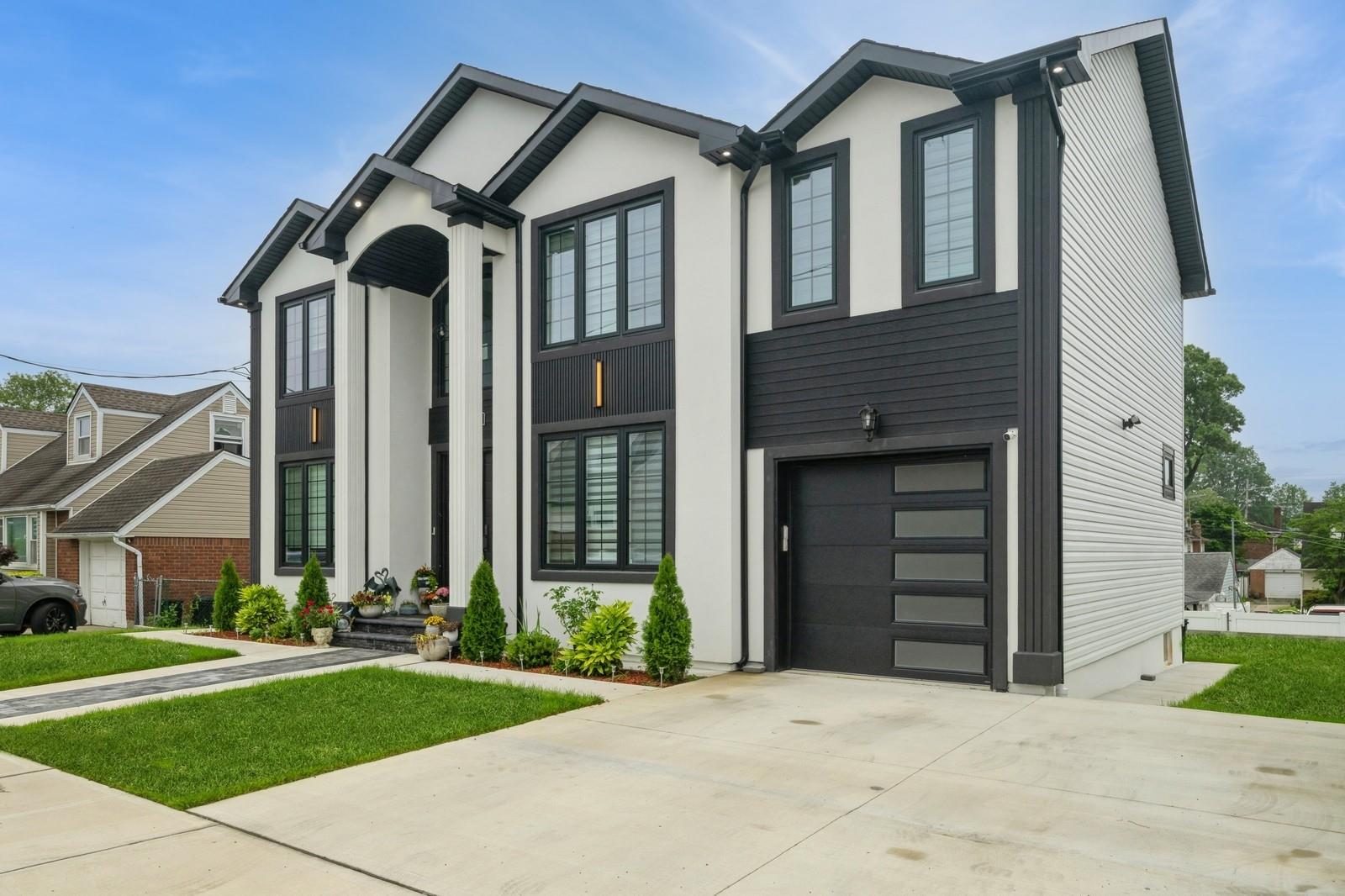 #3 photo, 215 Marguerite Ave, ナッソー郡 South Floral Park , NY 11001