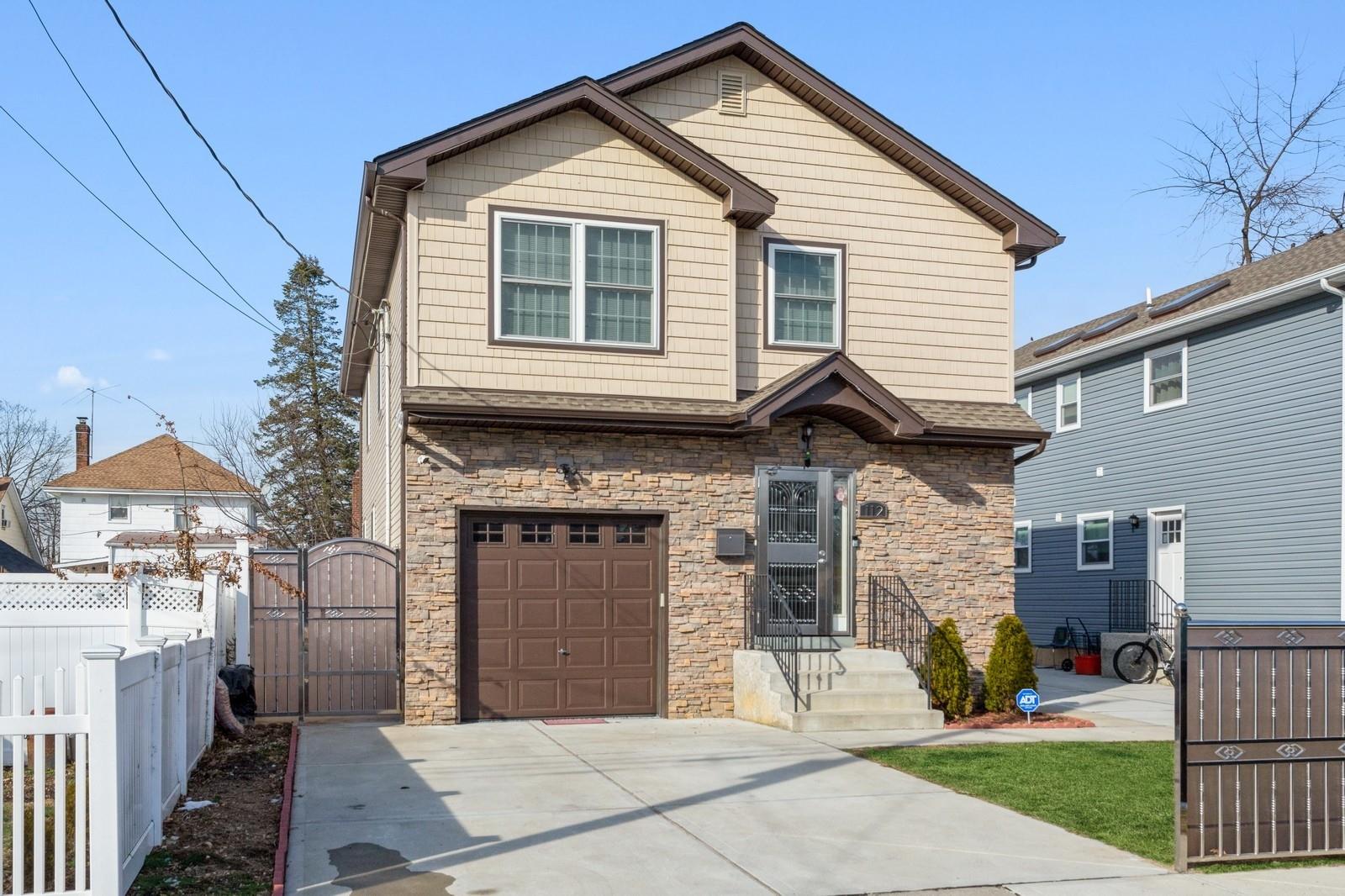 #3 photo, 112 Emporia Avenue, ナッソー郡 Elmont , NY 11003