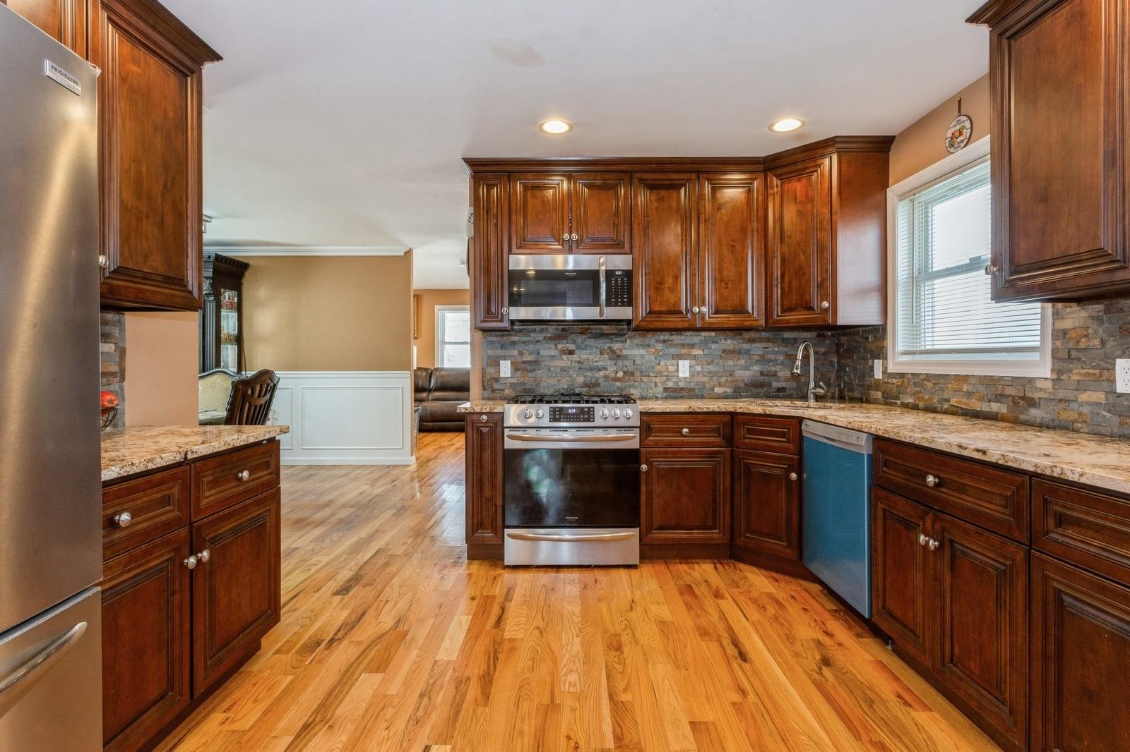 #6 photo, 112 Emporia Avenue, ナッソー郡 Elmont , NY 11003