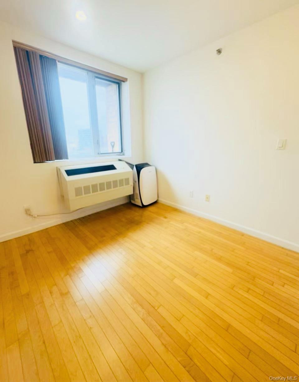 #5 photo, 143-26 41st Avenue, クイーンズ区 Flushing , NY 11355