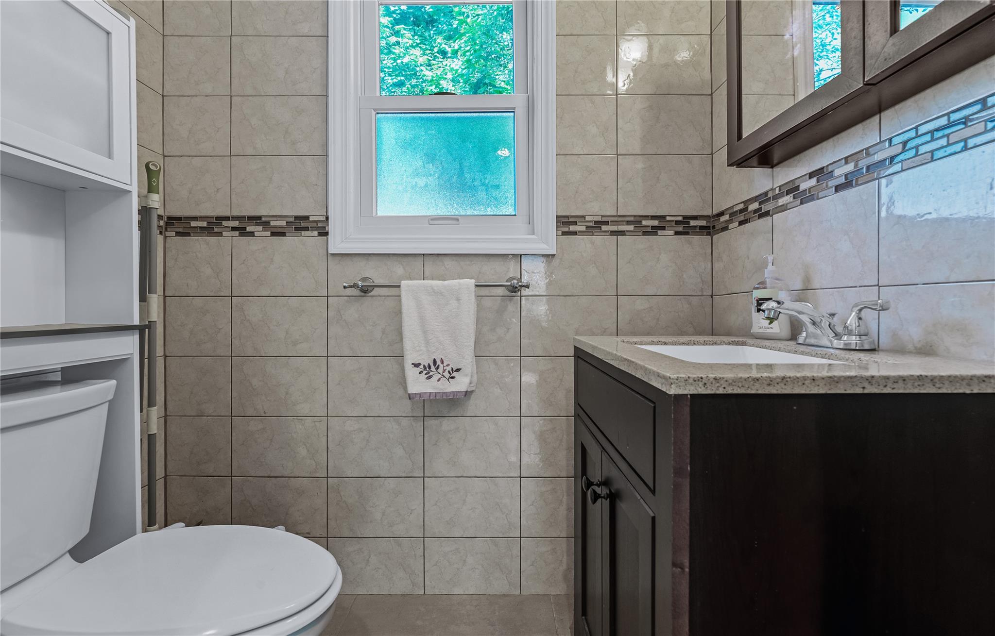 #15 photo, 72 Harris Avenue, ナッソー郡 Hewlett , NY 11557