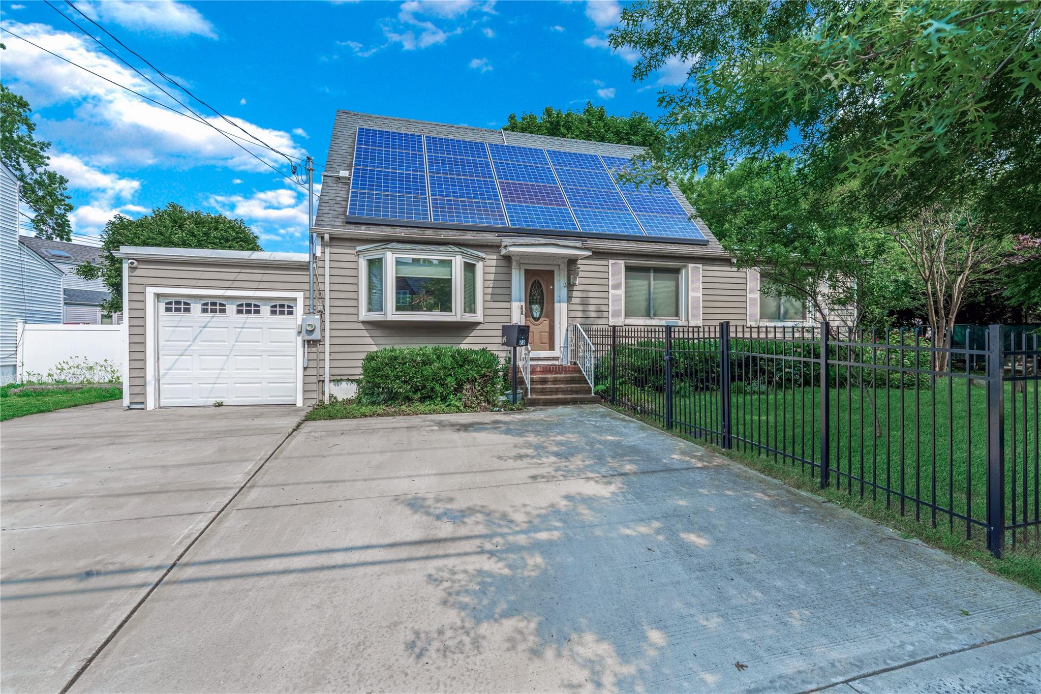 #2 photo, 72 Harris Avenue, ナッソー郡 Hewlett , NY 11557