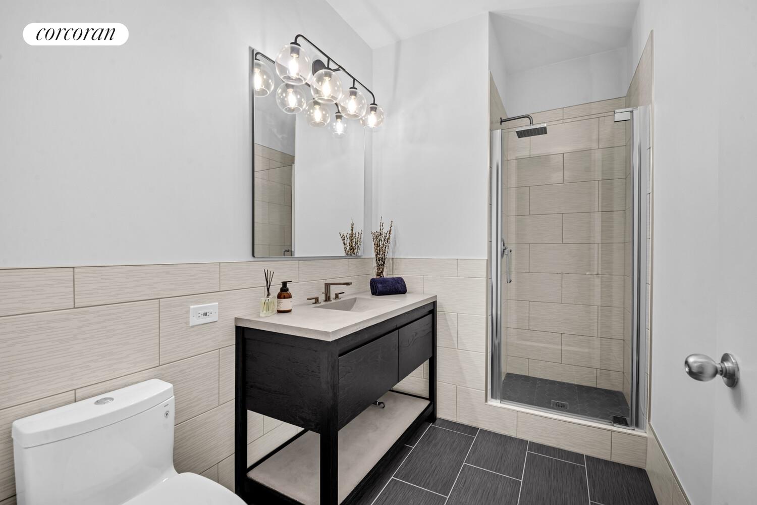 #8 photo, 252 7TH Avenue, マンハッタン Chelsea , NY 10001