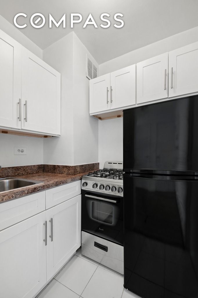 #5 photo, 225 E 46th Street, マンハッタン Midtown East , NY 10017