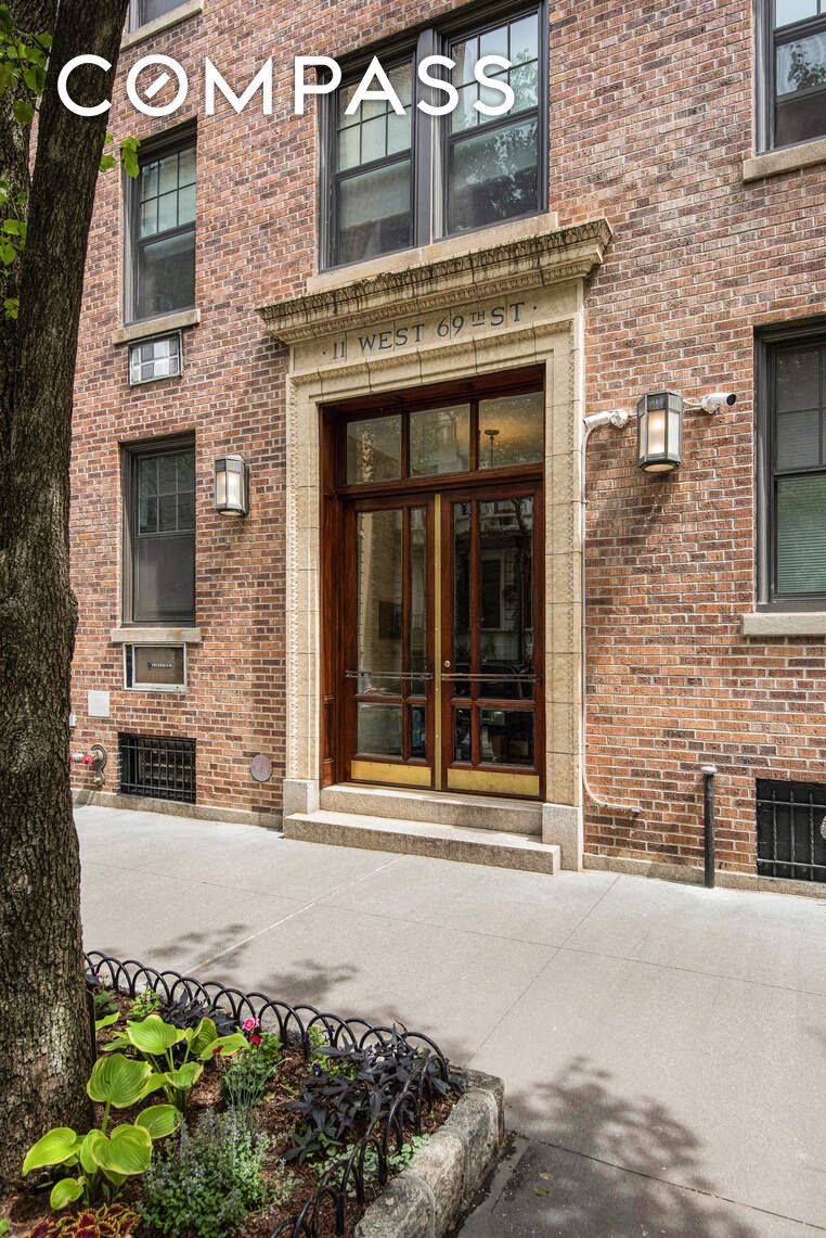 #13 photo, 11 W 69th Street, マンハッタン Upper West Side , NY 10023