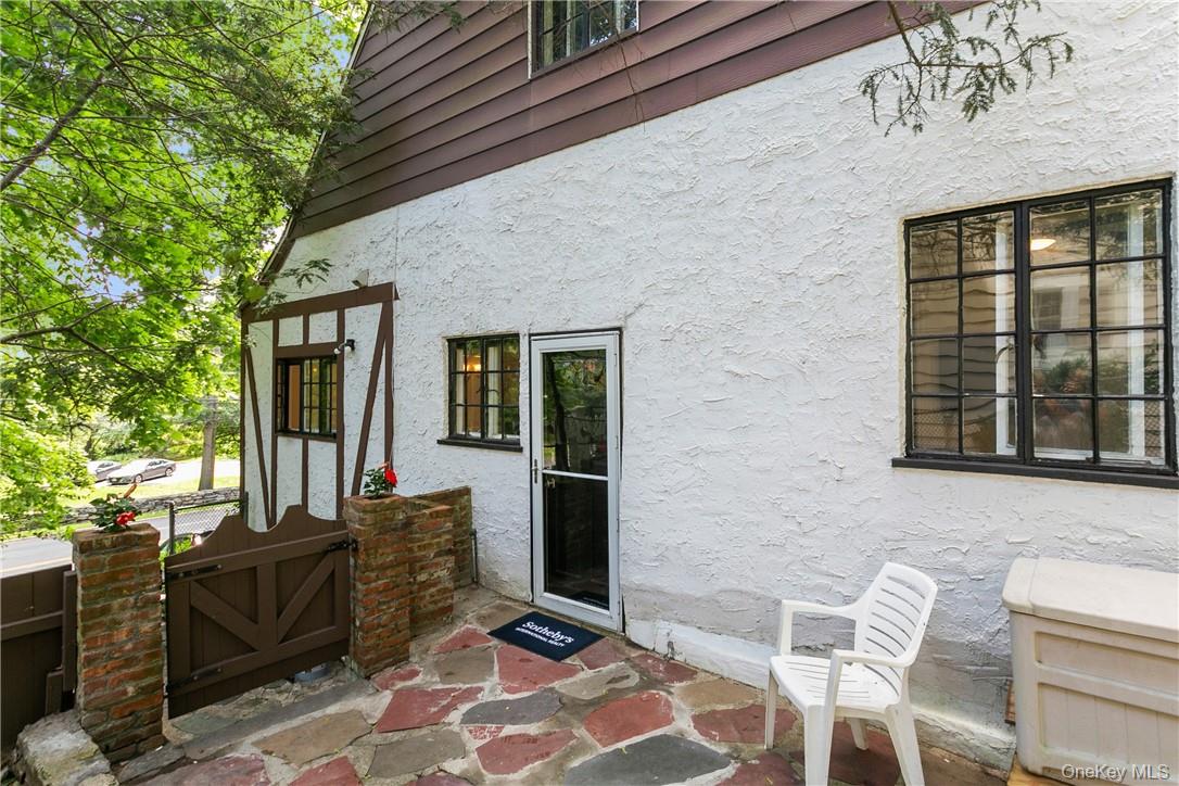 #19 photo, 1191 Post Road, Scarsdale , NY 10583