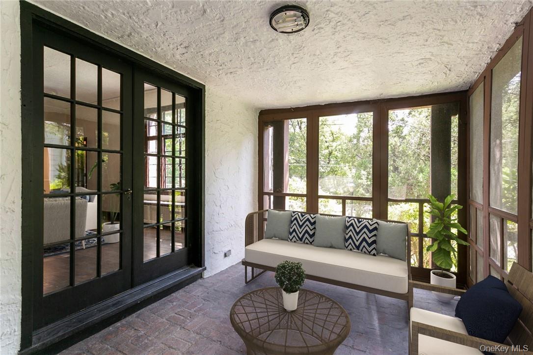 #4 photo, 1191 Post Road, Scarsdale , NY 10583