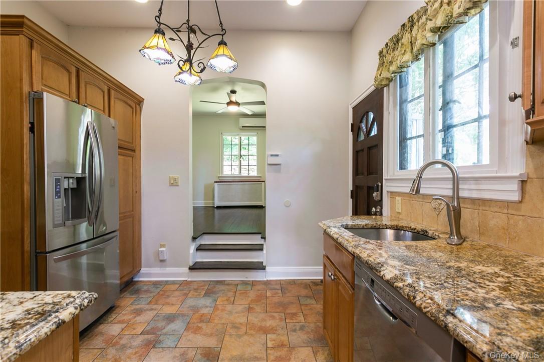 #8 photo, 1191 Post Road, Scarsdale , NY 10583